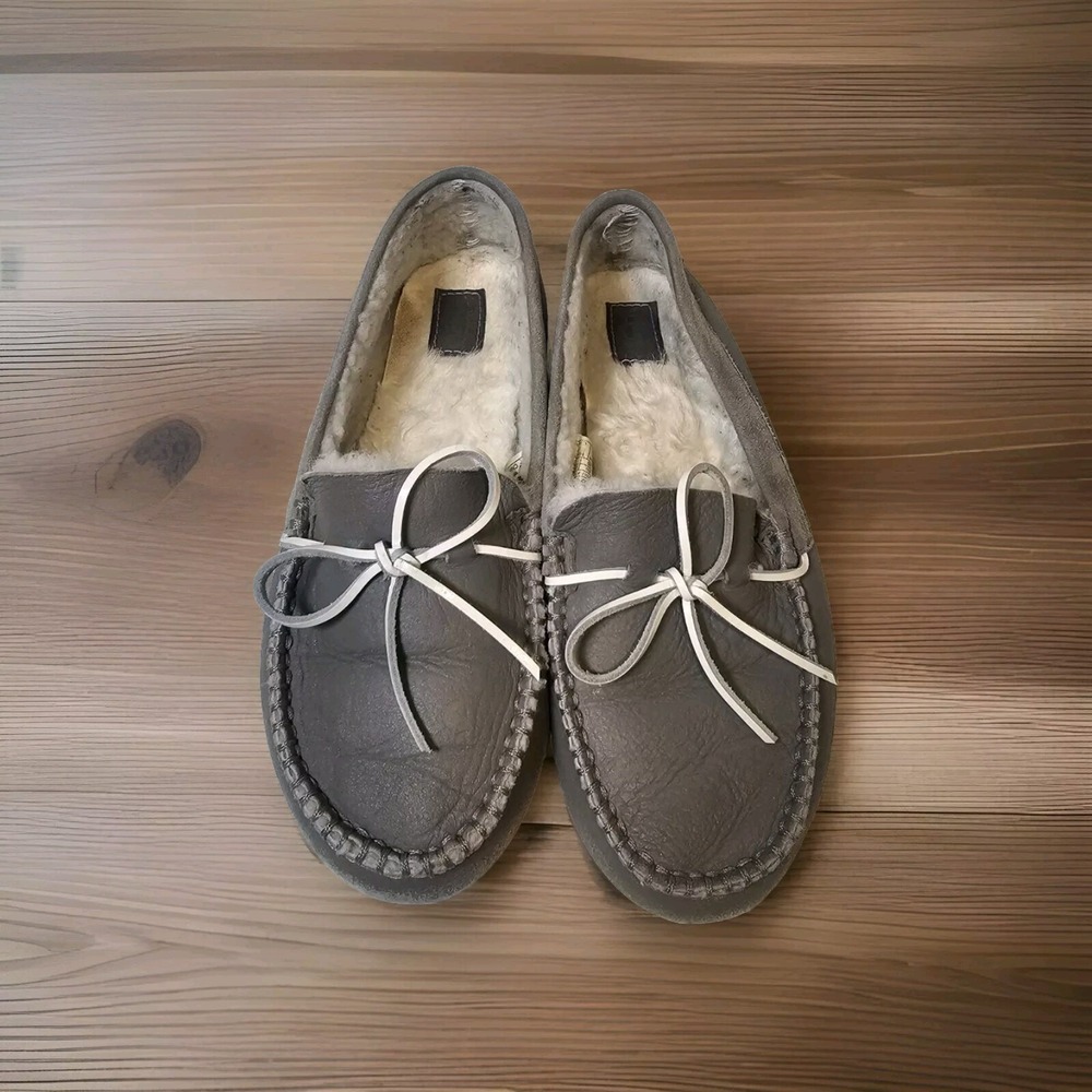 UGG Dakota Shearling Moccasin Loafer Slippers Women's Size 8 Seal Gray 1092131